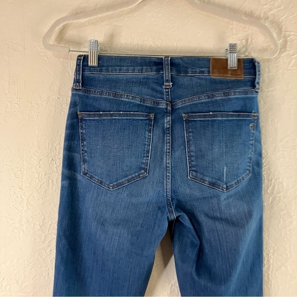 Madewell Cali Demi-Boot Jeans in Bronson Wash: Button Front Edition - Picture 8 of 11